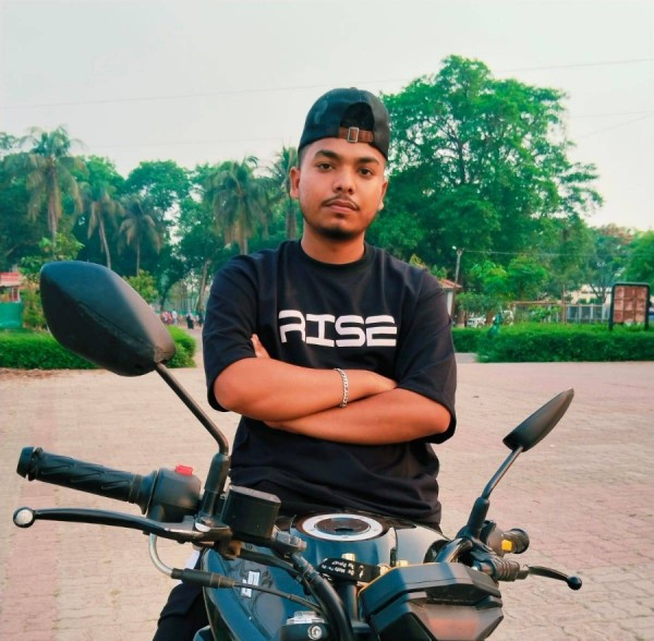 MD Golam Rabbani, 21, Senta