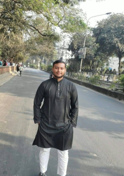 Julius sizar, 22, Tam Dip