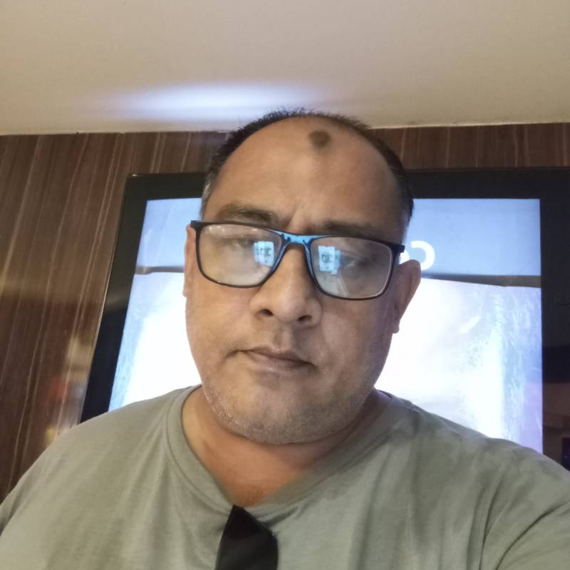 Shuvo, 46, Guaraci