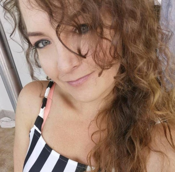 Chantal Deschamps, 41, Zuyevka
