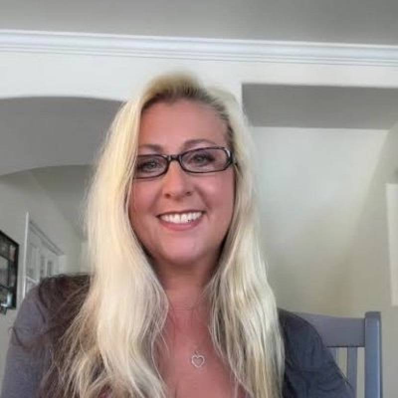 dorothykennedy, 40, Guna
