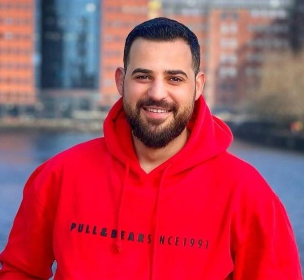 Dr. Frederic, 40, France