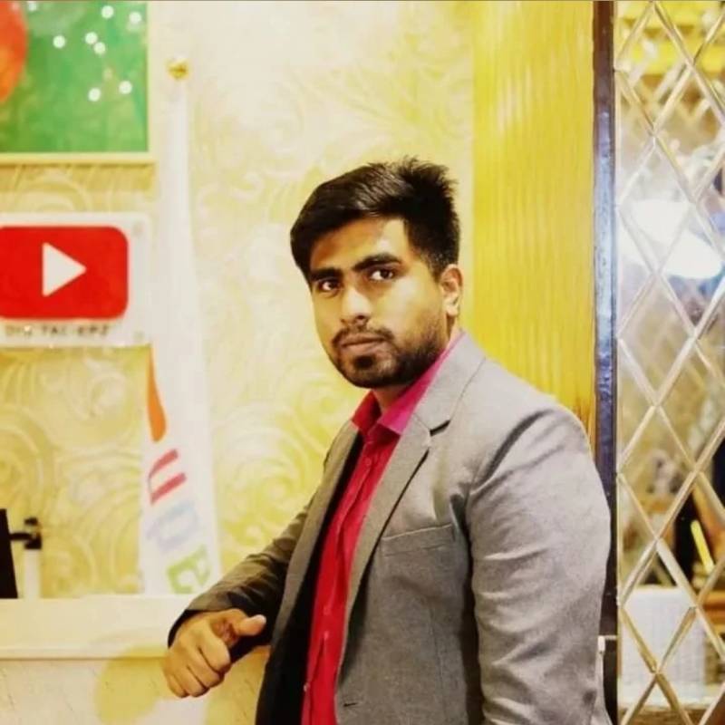 SAJU, 30, Valencia