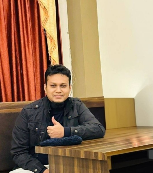 Ashfaque, 30, Melres