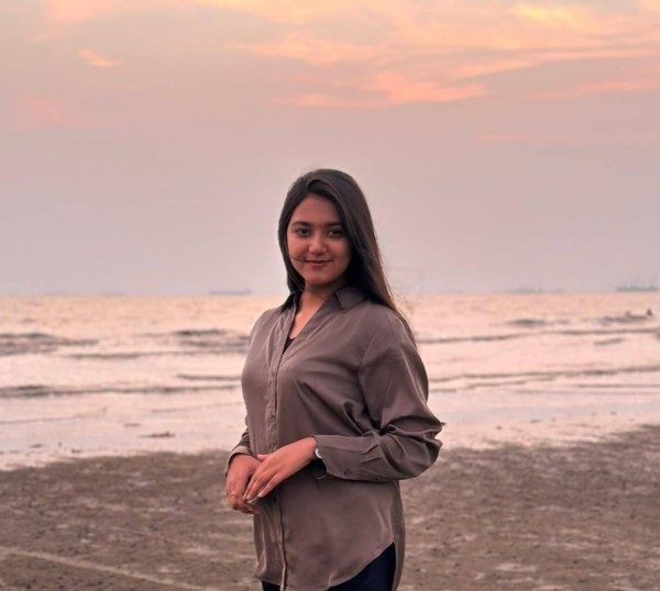 Tabassum, 27, Cuseni