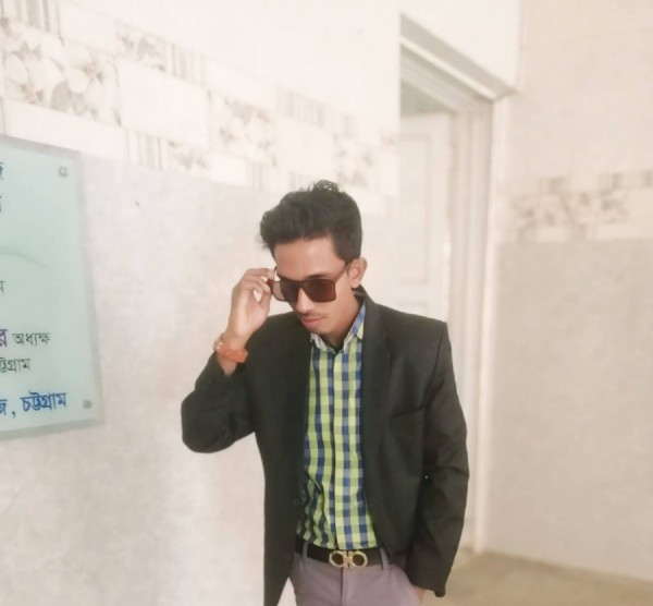 YEASIN, 26, Bangladesh