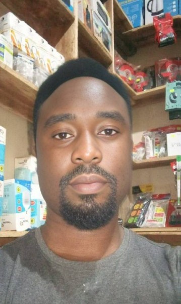 Stephen, 27, Herrera