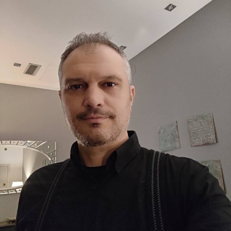 Adrian, 47, kabul