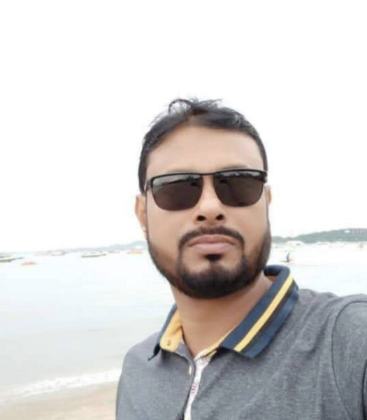 Kamruzzaman, 46, Reddish