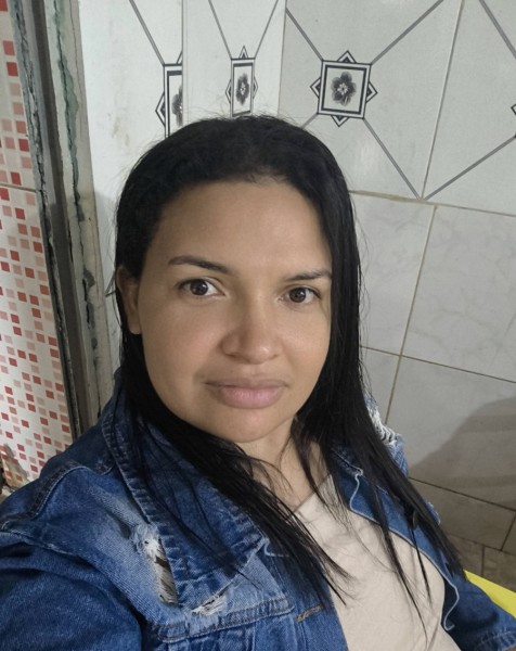 Valdirene, 32, Tanuku