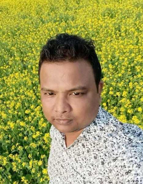 Md jony, 32, Boufatis
