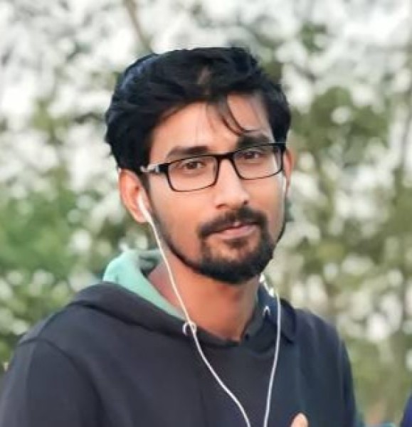 Tipu, 30, Valente