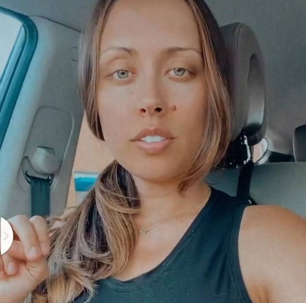 shannon112, 36, Uganda