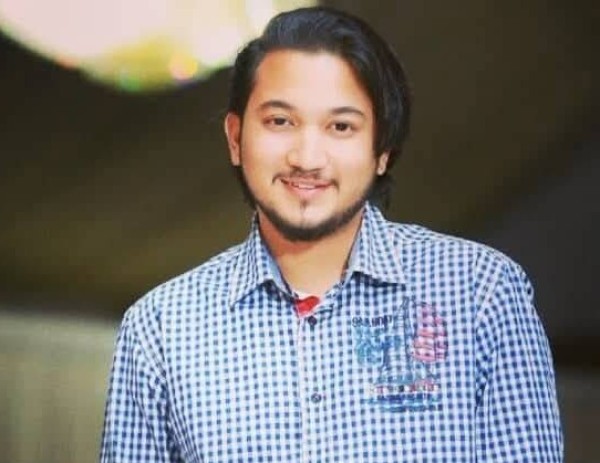 Ali, 28, Boston Usa