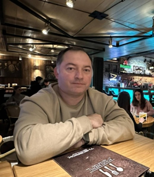 Maksim, 47, Rahat