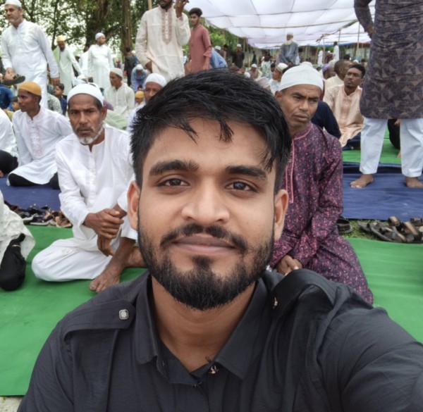 Sifat, 22, Batley