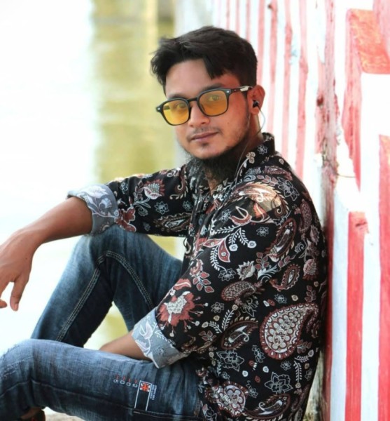 Md Robiul khan, 31, Comilla Chandina