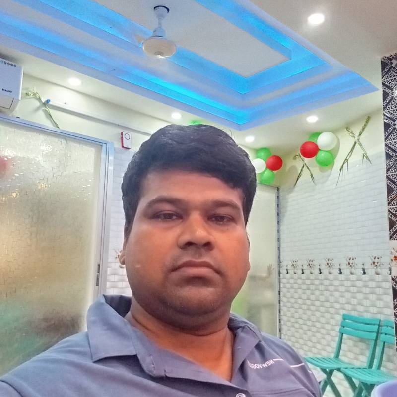Razu, 35, Santa Catarina Pinula