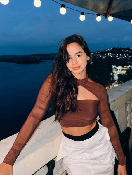 Michelle M. Barber, 27, Aphaur