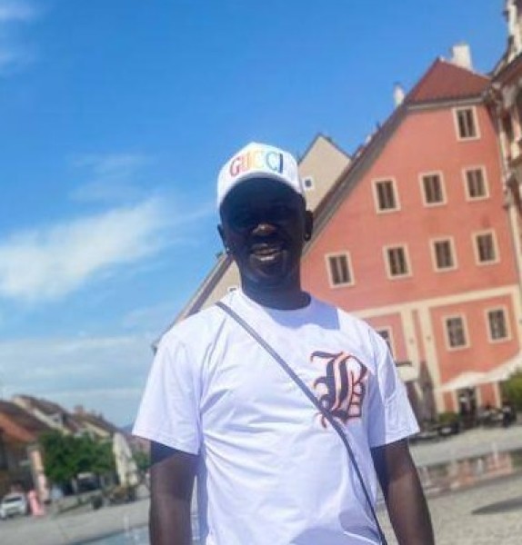 Kobe, 28, Uxbridge