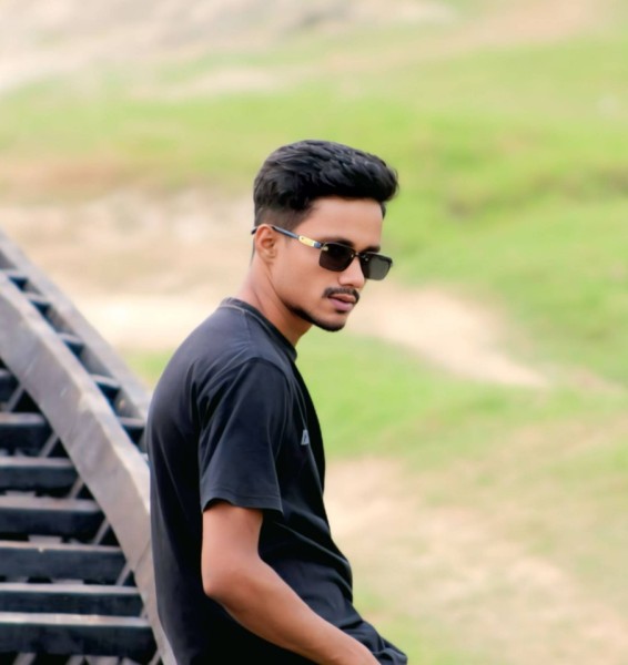 Shezan, 24, Darjeeling