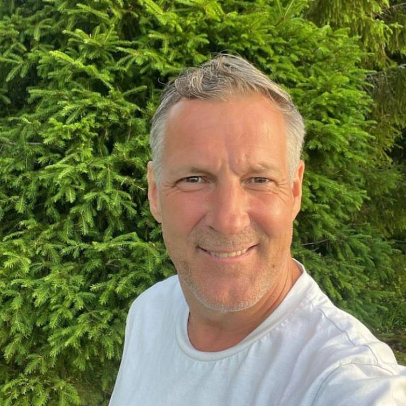 Alex, 58, Senica
