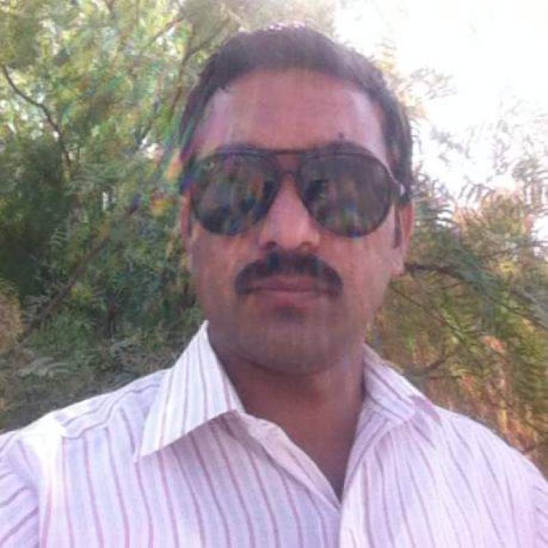 Ahmed, 43, Oberwil