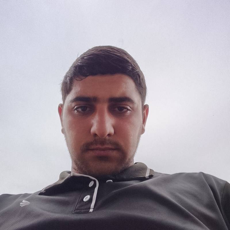 Arman, 23, Sandy