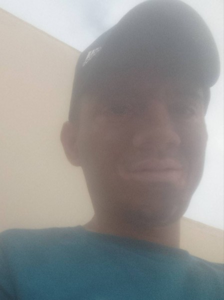 Hameza, 35, Ugong
