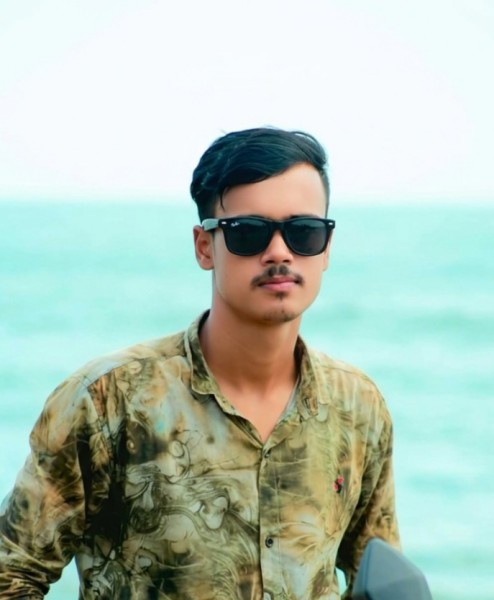 Hasan, 27, Oman