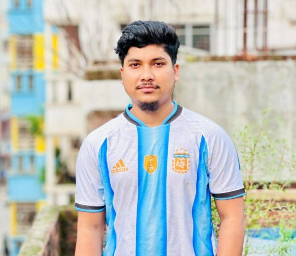 Adnan Shawon, 26, Wuyuan