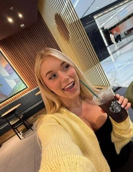Elle Brooke, 46, Vizcaya