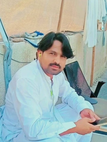 Noman, 31, Pakistan
