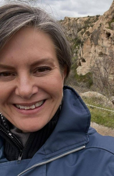 Kora, 40, Ellamanda