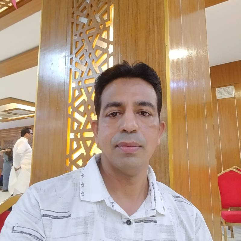 Omar, 37, Rewa