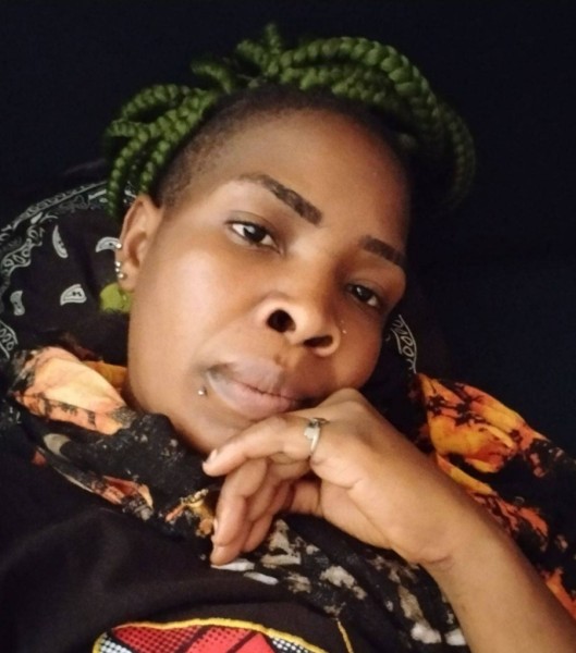 caroline, 35, Spitak