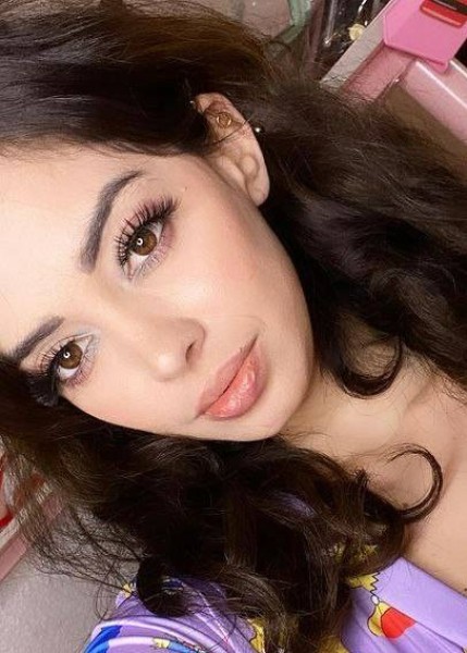 Becky Hector, 35, Hvardiiske