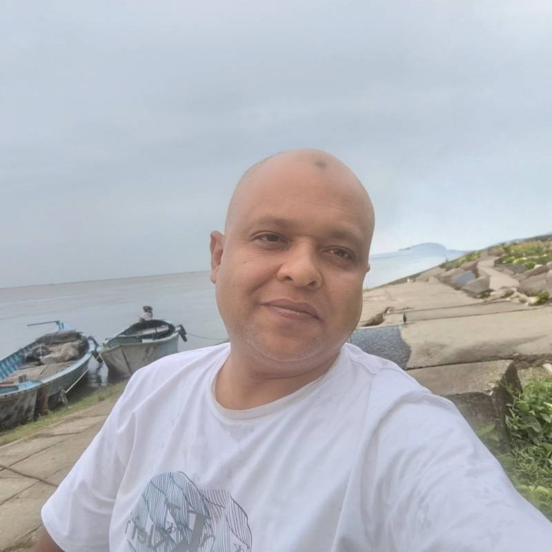 Khan, 28, San Carlos De Guaroa
