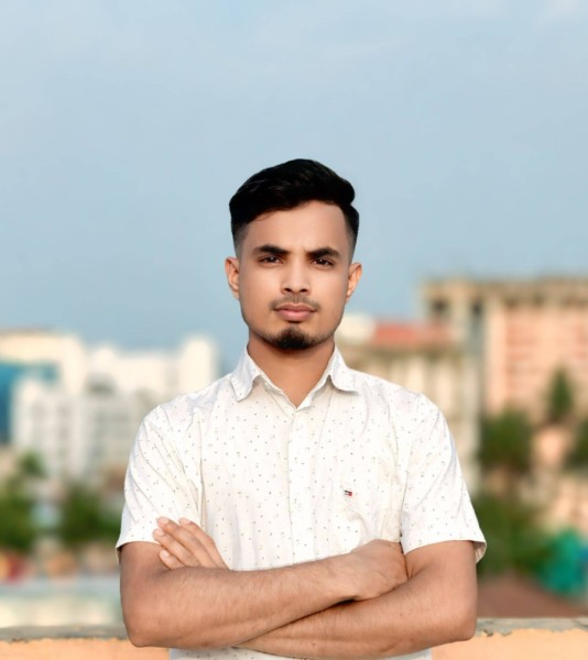 Mr Faruk, 21, Siuri