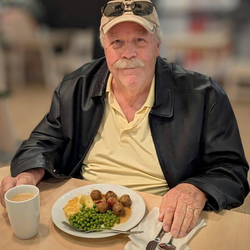 James, 66, Yey