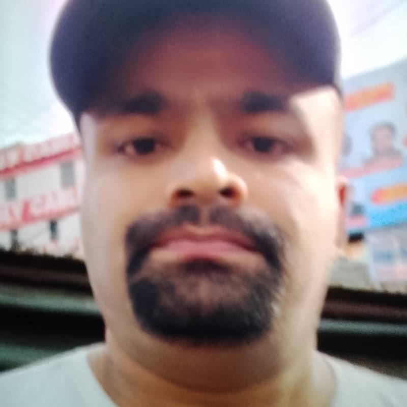M M, 30, Cartagena Del Chair