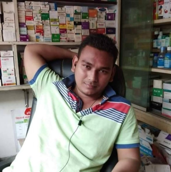Ismail, 34, Colombia