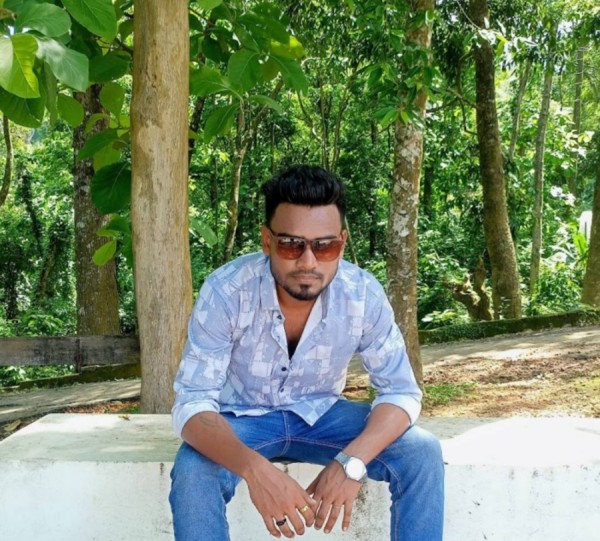 Arman, 18, Suisse
