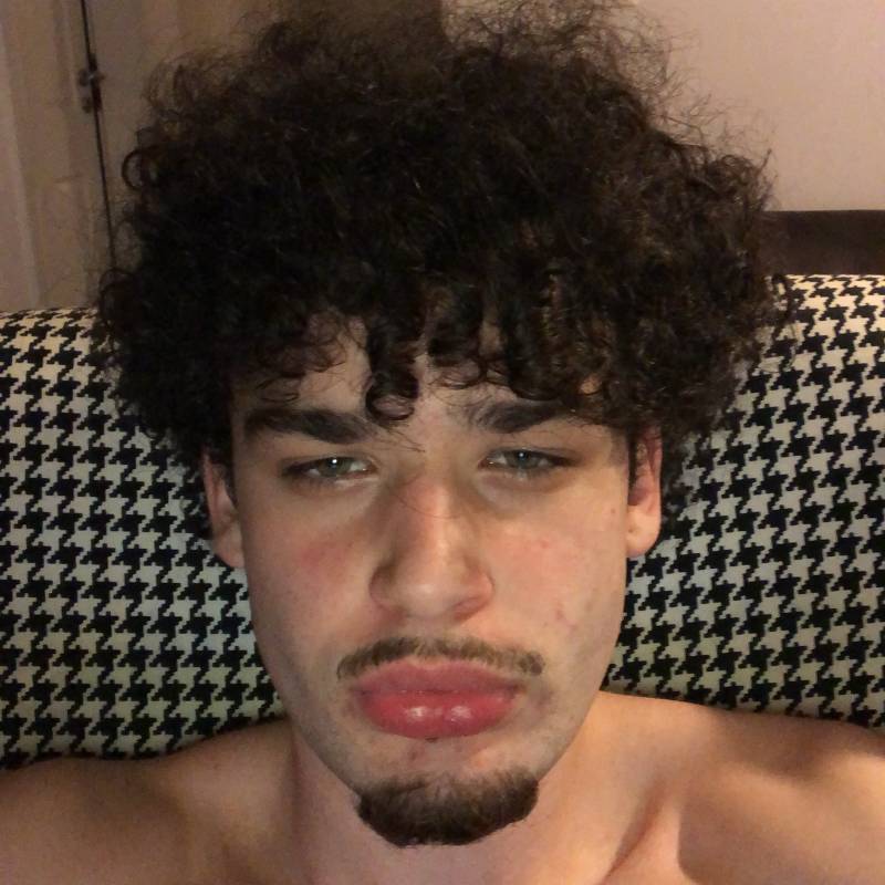 Maxik, 18, Ko ice