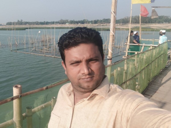 Raza, 35, Bangladesh