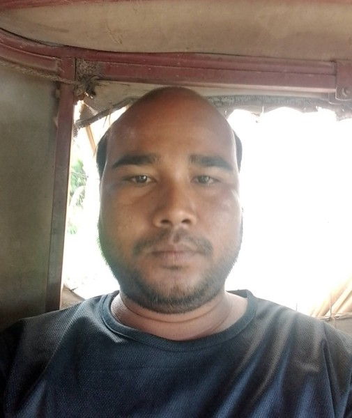 Rabiul, 33, Iceland