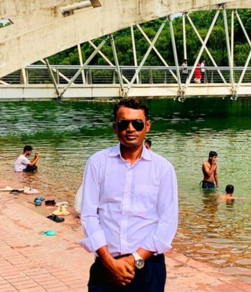 MD ARIFUR RAHMAN, 32, Minnesota