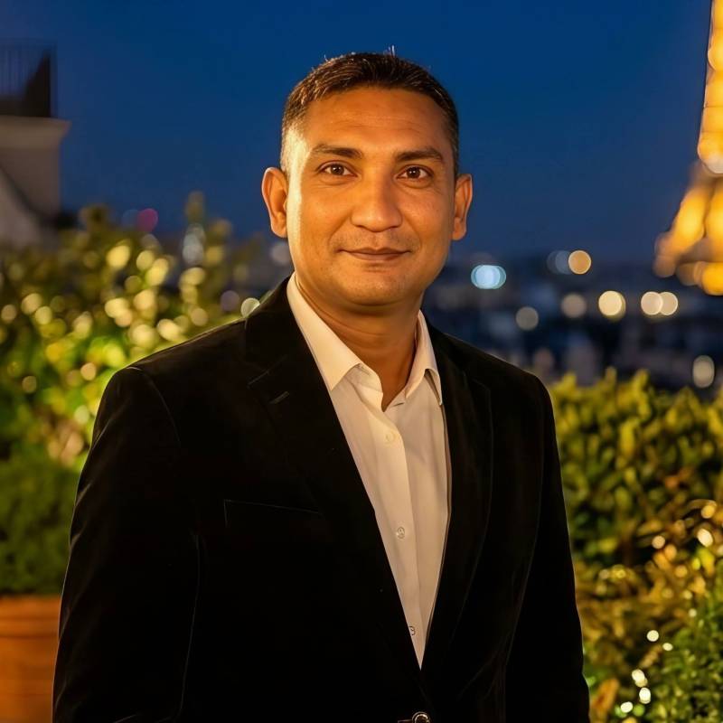 Khan Manik, 30, Comilla Chandina