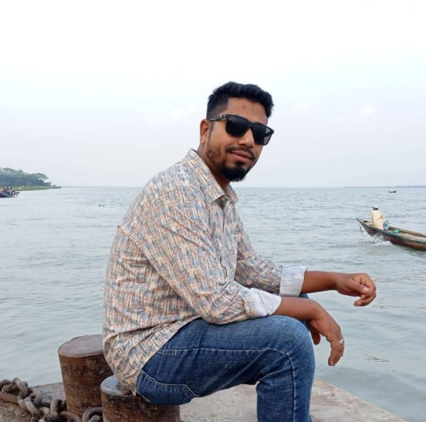 Md Hasan Sikder, 32, Parihara