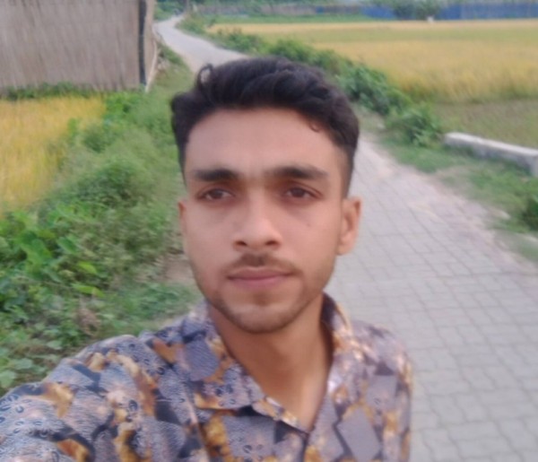 Emrul Kayes, 22, Groaras
